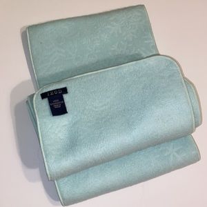 IZOD Ladies  Beautiful Soft Pale Green Scarf 62” 9”W